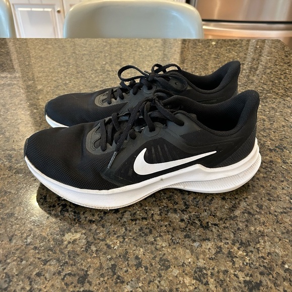 Nike Running Shoe Downshifter Mens Size 8.5 Good Used Condition - Picture 1 of 15